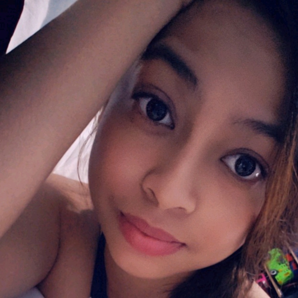 Meet your Posher, Juliene